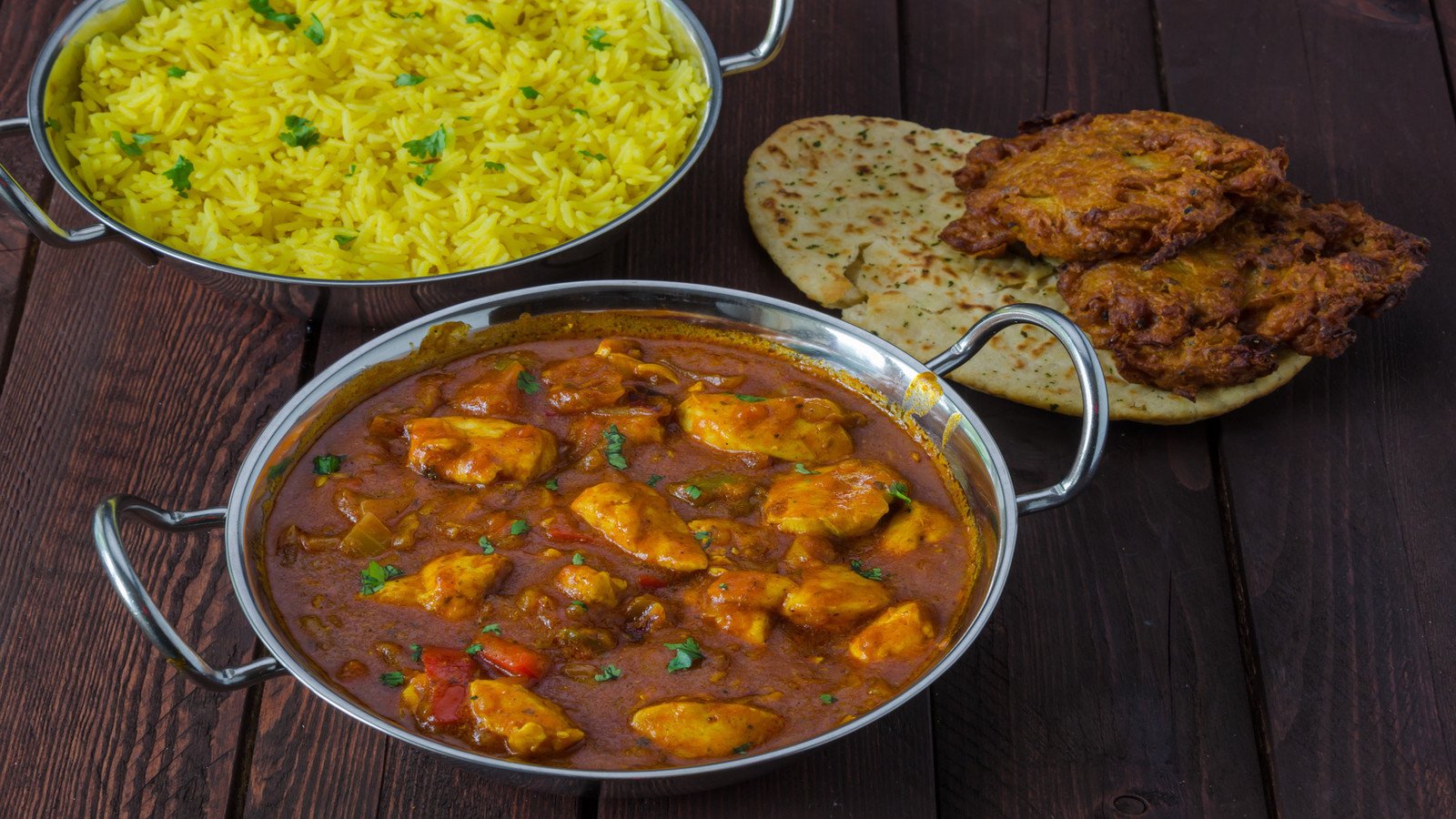 Curry, rice and naan.